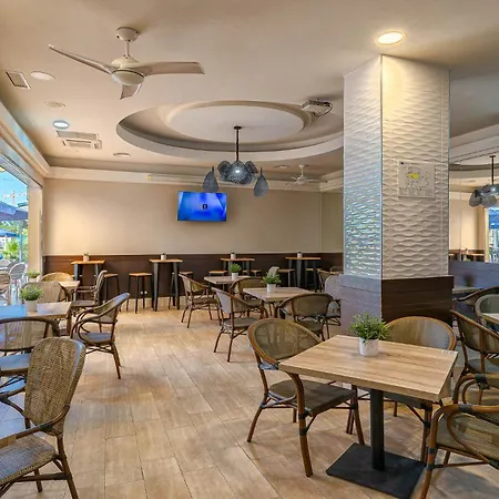 贝纳马德纳宫spa酒店 酒店 4*