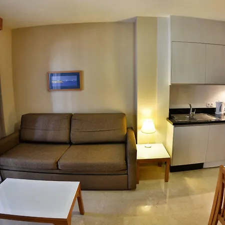 Palace 4*